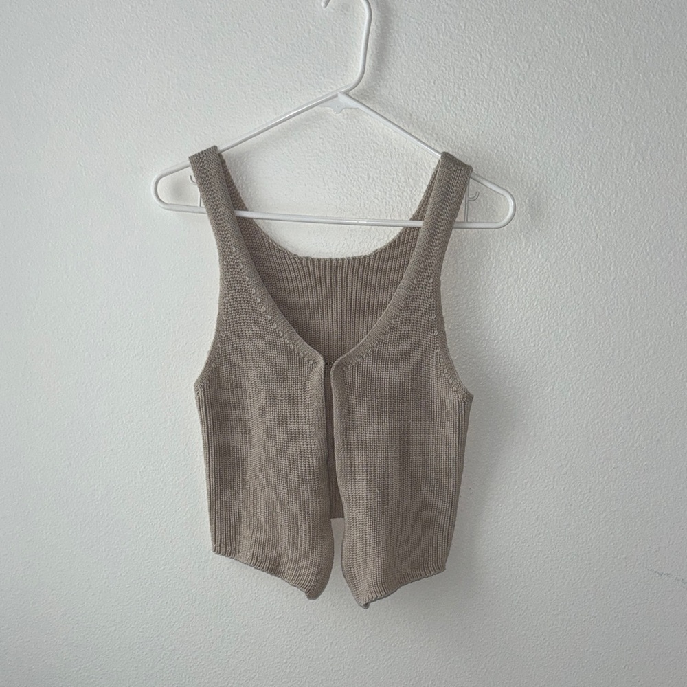 Tan Knit Sleeveless Vest